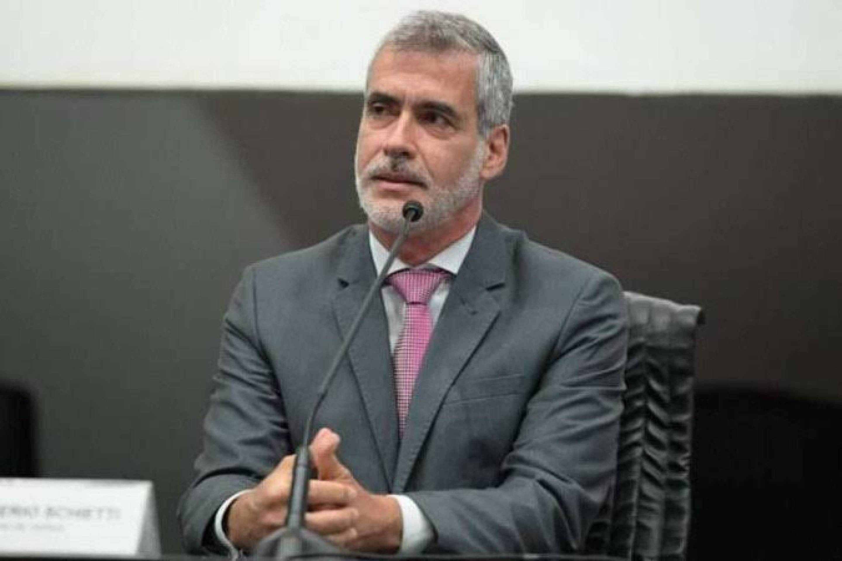 Data Venia: Carta psicografada não vale como prova em processo judicial — uma discussão que chegou ao STJ