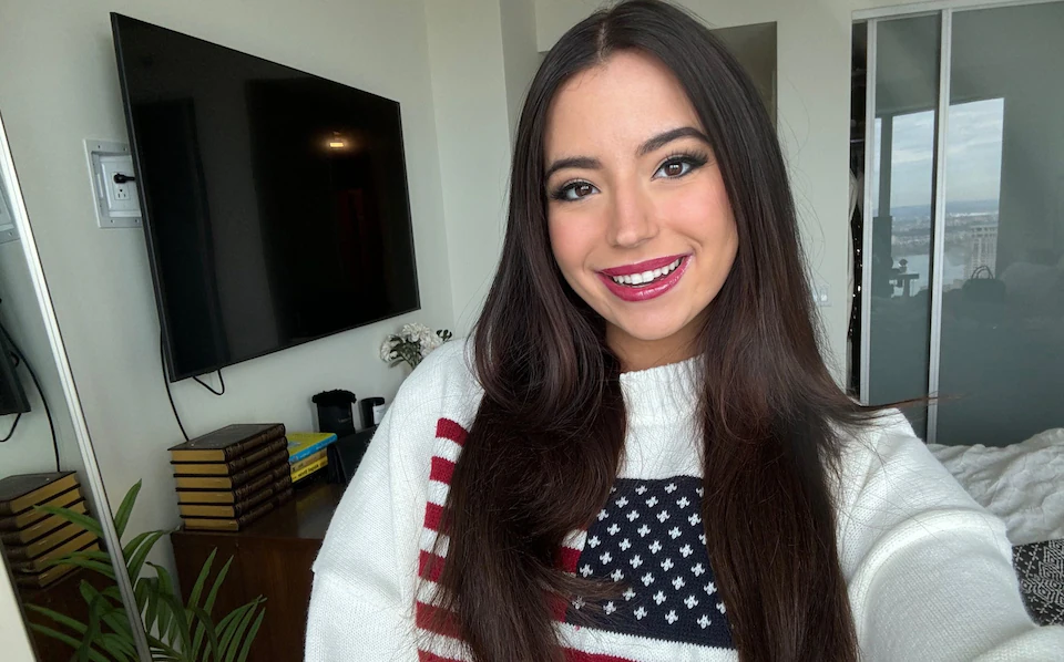 Ashley St Clair, mulher que diz que Elon Musk é o pai de seu filho -  (crédito: Reprodução/Redes Sociais)