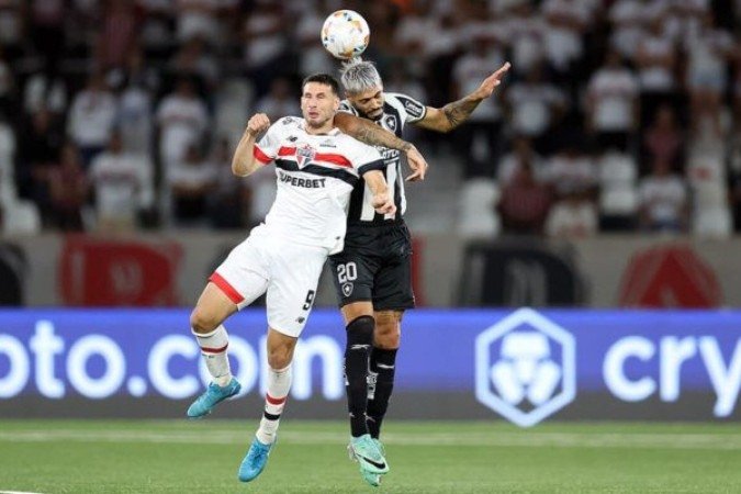 Calleri rompeu o ligamento na partida contra o Botafogo - (crédito: Foto: Vitor Silva/Botafogo) Calleri rompeu o ligamento na partida contra o Botafogo - (crédito: Foto: Vitor Silva/Botafogo)