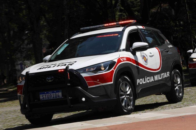 Polícia indicia PMs por estupro de jovem de 20 anos dentro de viatura