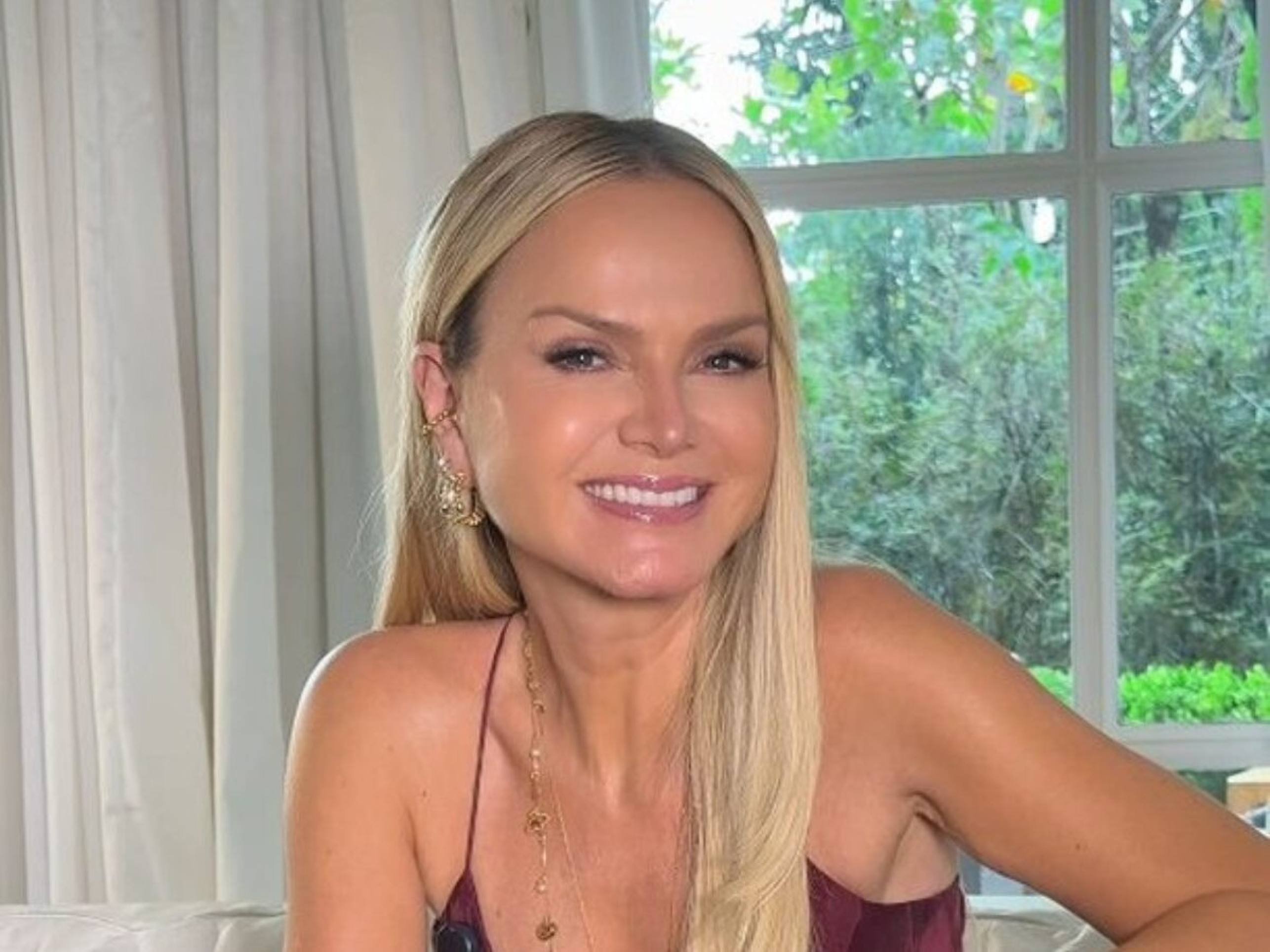 Aos 52 anos, Eliana mostra como mantém a boa forma e inspira seguidores com ‘treino leve e gostoso’ -  (crédito: Observatorio dos Famosos)