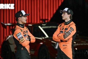 Norris e Piastri chegam para o GP da Arábia Saudita separados por apenas três pontos na liderança do mundial de pilotos da F1       -  (crédito:  AFP)