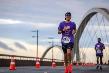 Rafael Stremel é um dos atletas que correrão os desafios deste domingo da Maratona Brasília: inscrito no Desafio JK (21 km + 21km), ele participou no ano passado, gostou e fará bis -  (crédito: Aquivo Pessoal/site Foco Radical)