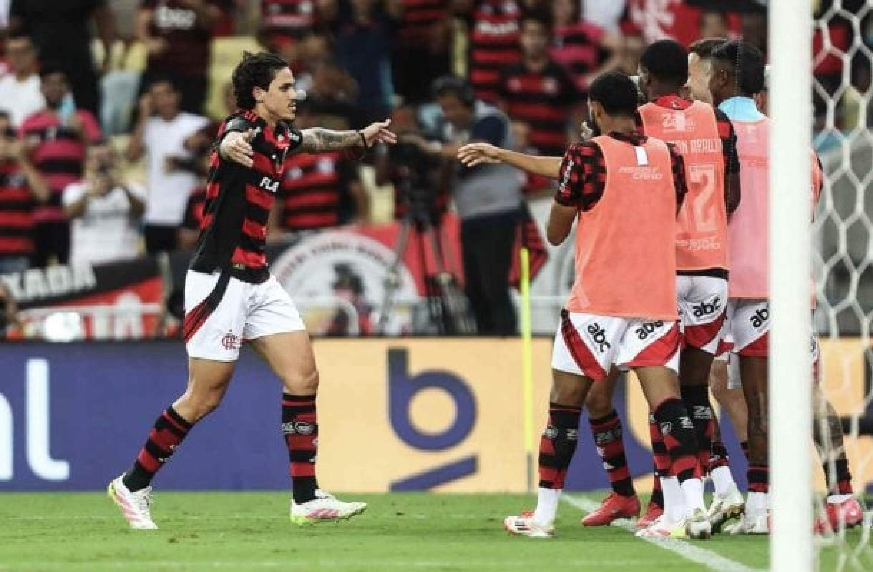 Pedro dá volta por cima e se mostra como ‘reforço’ no Flamengo