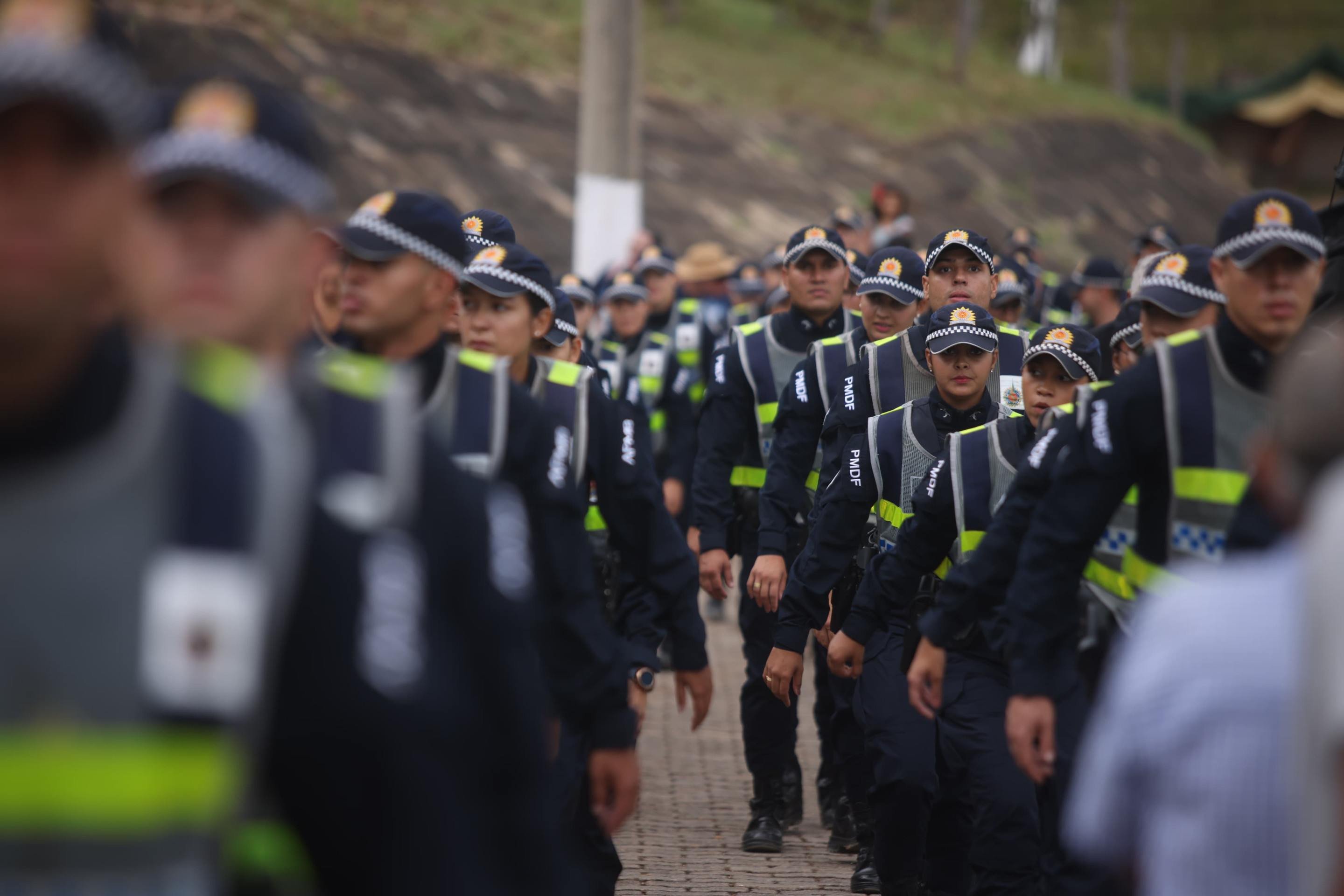  18/04/2025 Luis Nova /CB/DA Press. CB - Via Sacra no Morro da Capelinha em Planaltina-DF  Segurança Policia militar