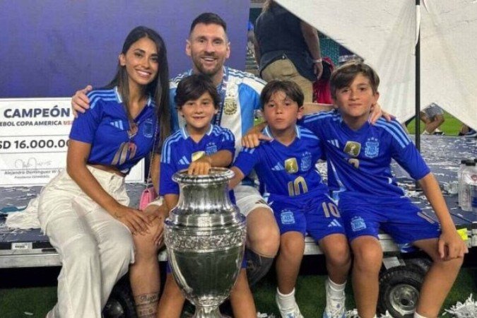 Messi tornou público estilo provocador de seus filhos - (crédito: Foto: Reprodução/ Instagram) Messi tornou público estilo provocador de seus filhos - (crédito: Foto: Reprodução/ Instagram)