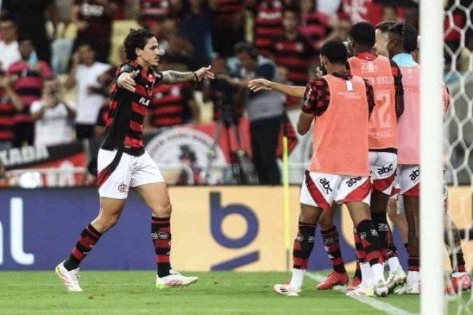 Pedro comemora gol com os companheiros no Maracanã - (crédito: Foto: Gilvan de Souza/Flamengo) Pedro comemora gol com os companheiros no Maracanã - (crédito: Foto: Gilvan de Souza/Flamengo)