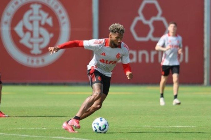 Retorno de Wesley é visto como essencial para Inter manter domínio sobre o arquirrival no Gre-Nal - (crédito: Foto: Ricardo Duarte / Internacional) Retorno de Wesley é visto como essencial para Inter manter domínio sobre o arquirrival no Gre-Nal - (crédito: Foto: Ricardo Duarte / Internacional)