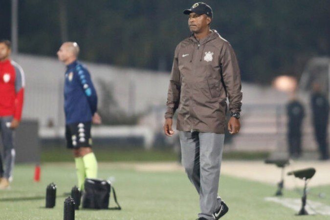 Treinador interino estava no sub-20 do Corinthians - (crédito: Foto: Rodrigo Gazzanel / Ag. Corinthians) Treinador interino estava no sub-20 do Corinthians - (crédito: Foto: Rodrigo Gazzanel / Ag. Corinthians)