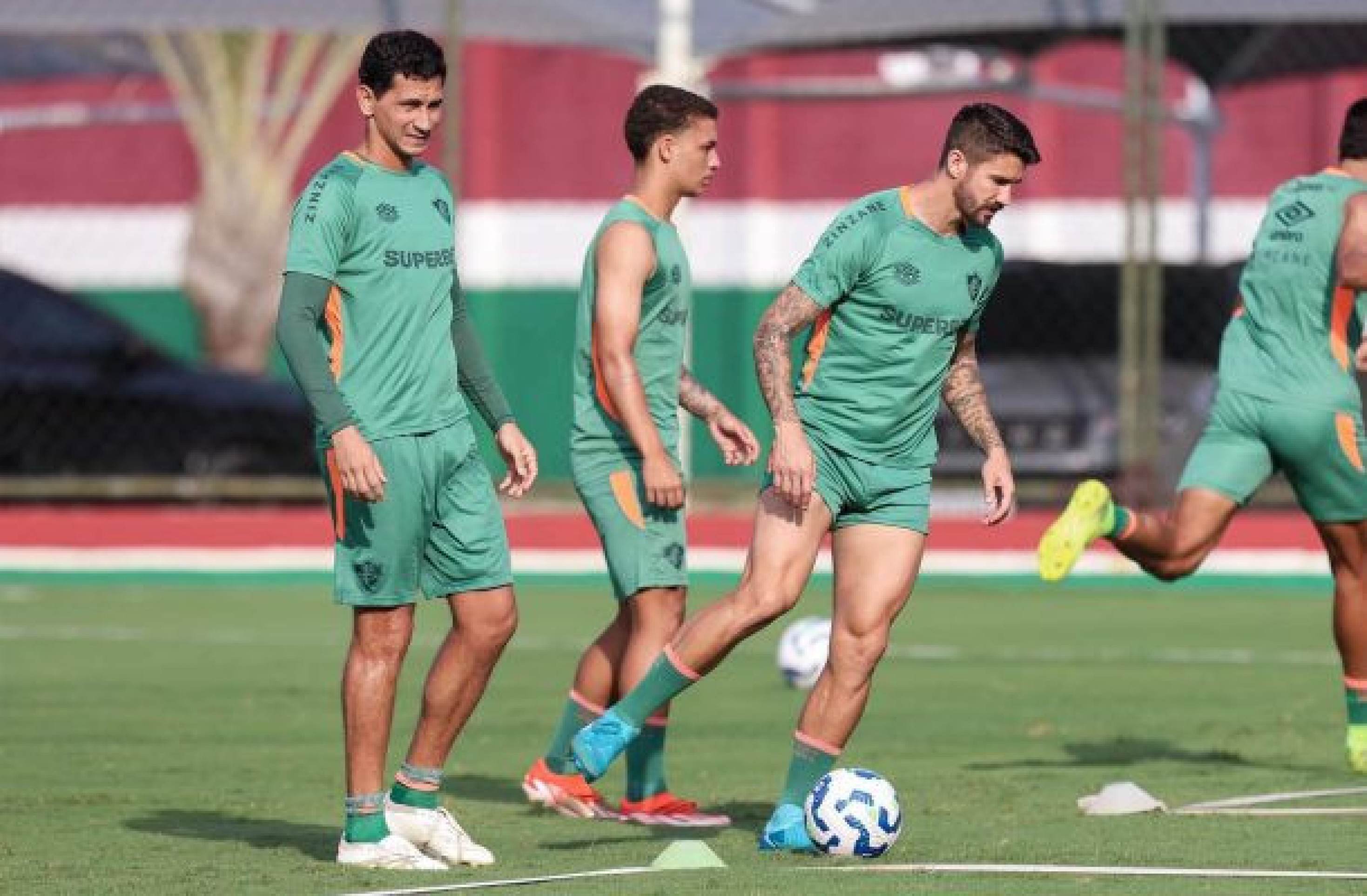 Fluminense deve ter retorno de Ganso contra o Vitória