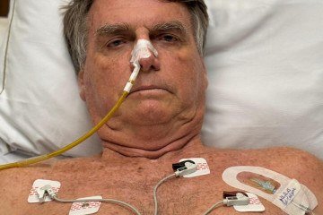Bolsonaro teve alteração na pressão e continua sem movimentos intestinais efetivos -  (crédito: Reprodução/Redes sociais)