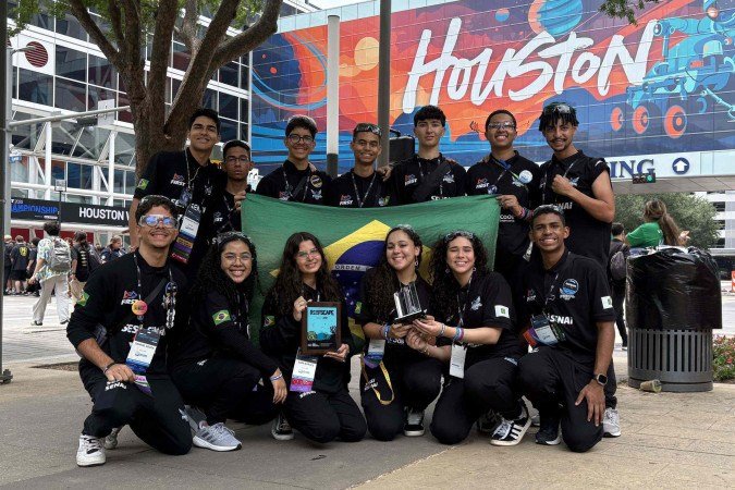 O retorno dos alunos ao Brasil está previsto para este domingo (20/4), com chegada em Brasília na segunda-feira (21), às 11h30 - (crédito: Divulgação) O retorno dos alunos ao Brasil está previsto para este domingo (20/4), com chegada em Brasília na segunda-feira (21), às 11h30 - (crédito: Divulgação)