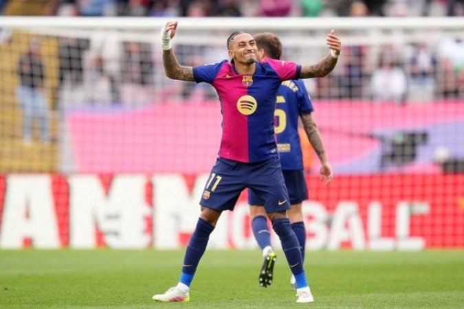 Raphinha marca duas vezes e dá assistência em vitória por 4 a 3 - (crédito: Foto: Alex Caparros/Getty Images) Raphinha marca duas vezes e dá assistência em vitória por 4 a 3 - (crédito: Foto: Alex Caparros/Getty Images)