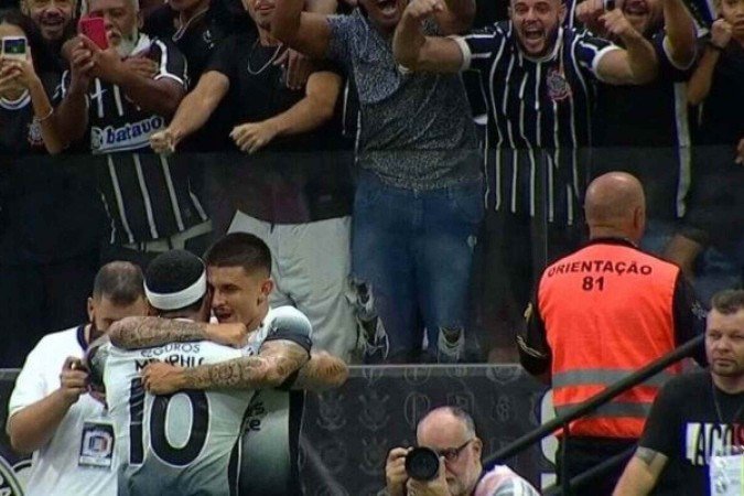 Memphis Depay comanda virada do Corinthians sobre o Sport na Neo Química Arena - (crédito: Foto: Reprodução) Memphis Depay comanda virada do Corinthians sobre o Sport na Neo Química Arena - (crédito: Foto: Reprodução)