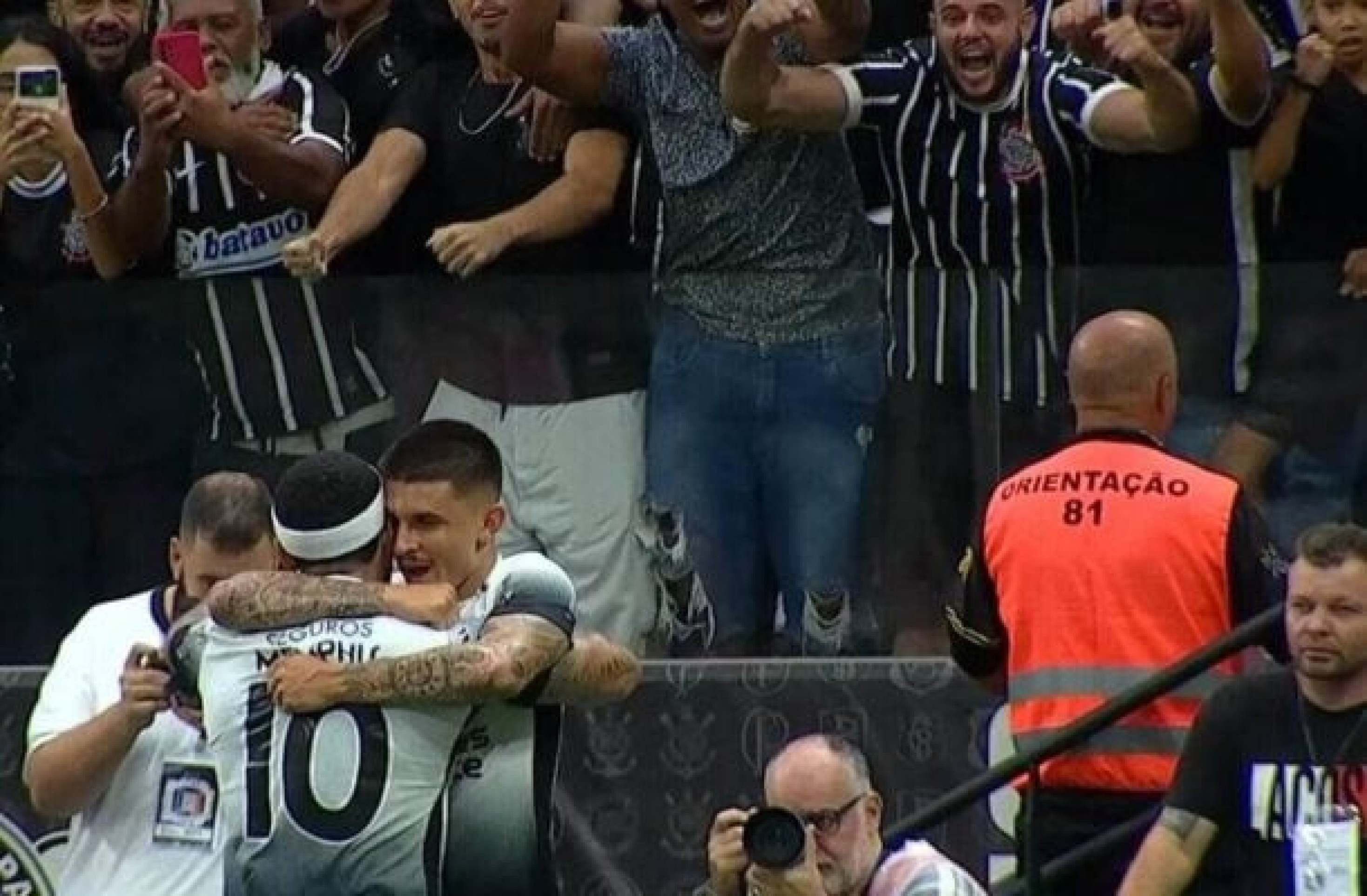 Memphis Depay comanda virada do Corinthians sobre o Sport na Neo Química Arena -  (crédito: Foto: Reprodução)