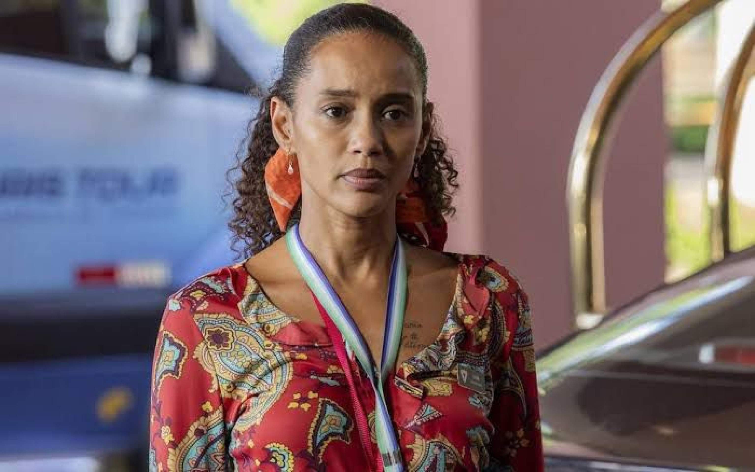 Vale Tudo: Raquel fica rica com morte de personagem. Saiba quem!