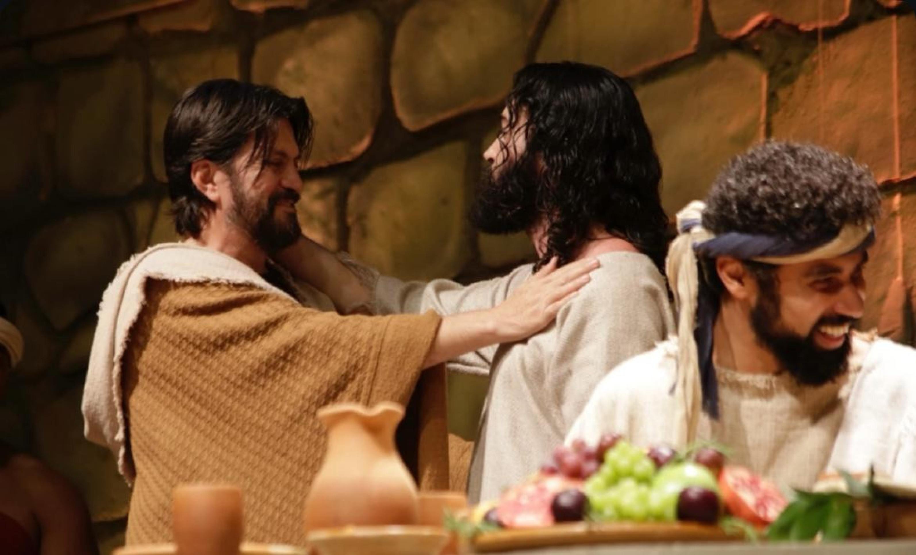 De volta à cena: Claudio Abrantes encena Tiago na Via Sacra de Planaltina, onde, por 11 anos, interpretou Jesus Cristo