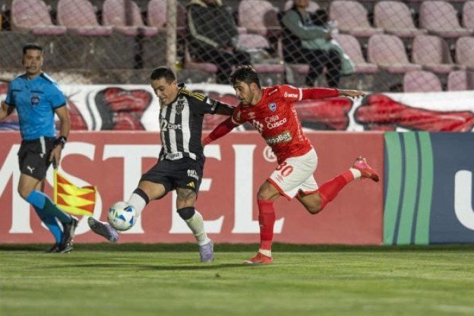 SARAVIA - O terceiro nome a entrar aos 44 minutos do segundo tempo. Desse modo, também fica SEM NOTA. - Foto: Pedro Souza / Atlético