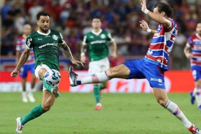 FELIPE ANDERSON - Ajudou bastante na marcação e conseguiu bons passes. Ainda falta um algo a mais, porém. Saiu para a entrada de Maurício. NOTA 7,0. Foto: Cesar Greco/Palmeiras