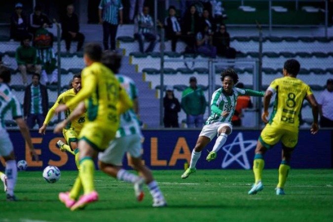 Juventude e Mirassol demonstram poder de reação e empatam em 2 a 2, no Alfredo Jaconi, neste domingo (20) - (crédito: Foto: Fernando Alves/EC Juventude) Juventude e Mirassol demonstram poder de reação e empatam em 2 a 2, no Alfredo Jaconi, neste domingo (20) - (crédito: Foto: Fernando Alves/EC Juventude)