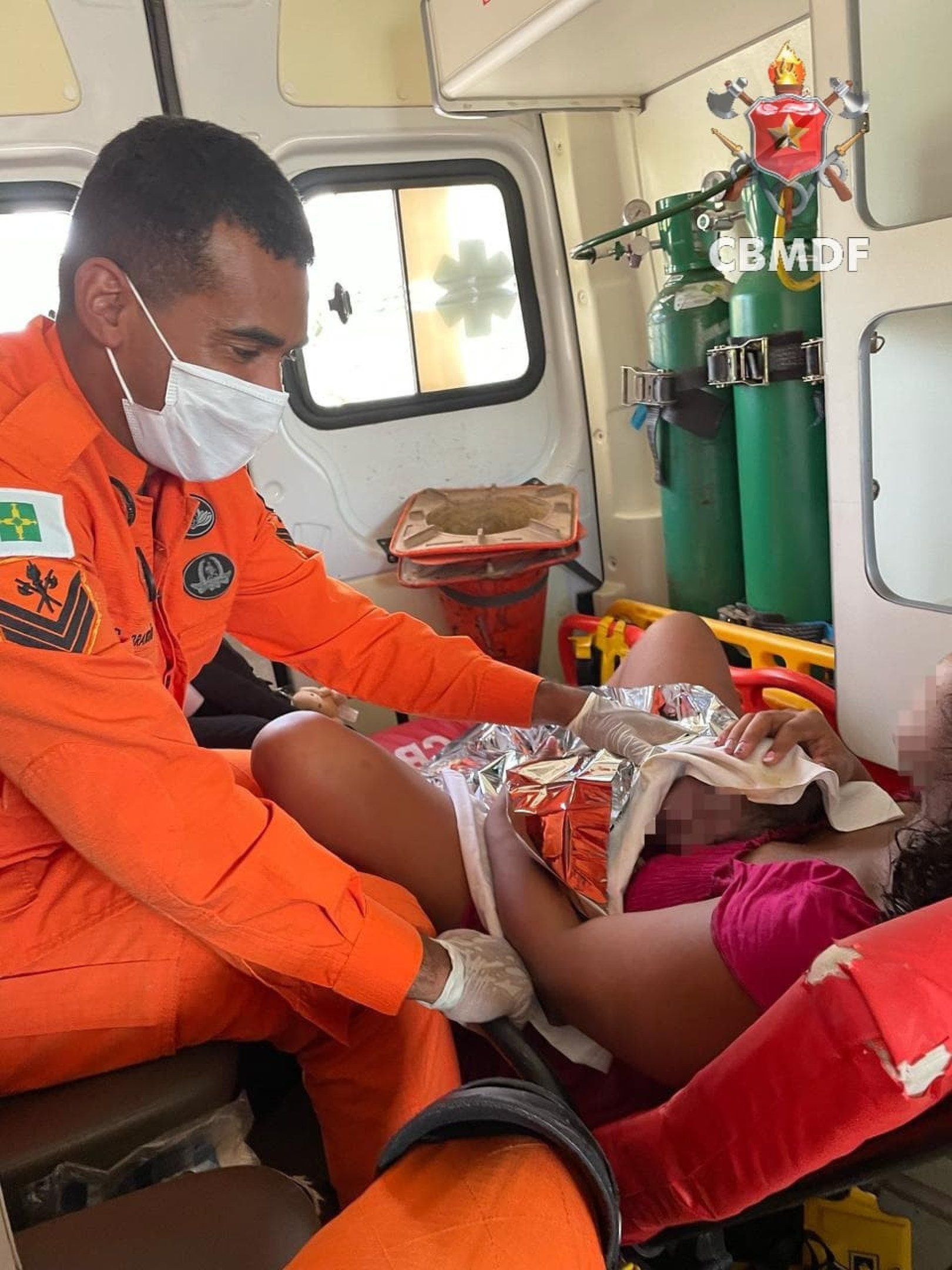 Mulher dá à luz dentro de viatura do Corpo de Bombeiros na Cidade Estrutural