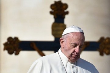 O pontificado de Francisco mostra que a Igreja Católica, assim como qualquer outra religião, tem como principal bandeira a união dos povos -  (crédito:  AFP)