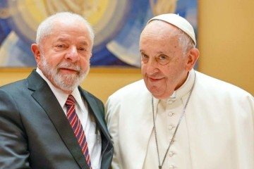 Lula e o papa Francisco possuíam uma relação de amizade, e se conheceram quando Jorge Bergoglio ainda era cardeal em Buenos Aires

 -  (crédito: Ricardo Stuckert/Secom)