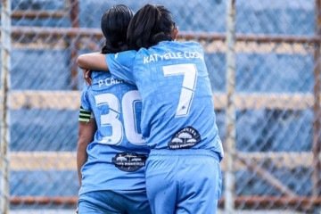 Katyele e Petra (30) comemoram o gol salvador no Defelê, aos 55 do segundo tempo, contra o Juventude -  (crédito: @juliocsphoto)