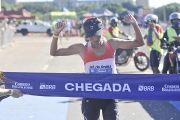 Juliana Pereira na Maratona Brasília 2025 -  (crédito: Minervino Júnior/CB/D.A Press)