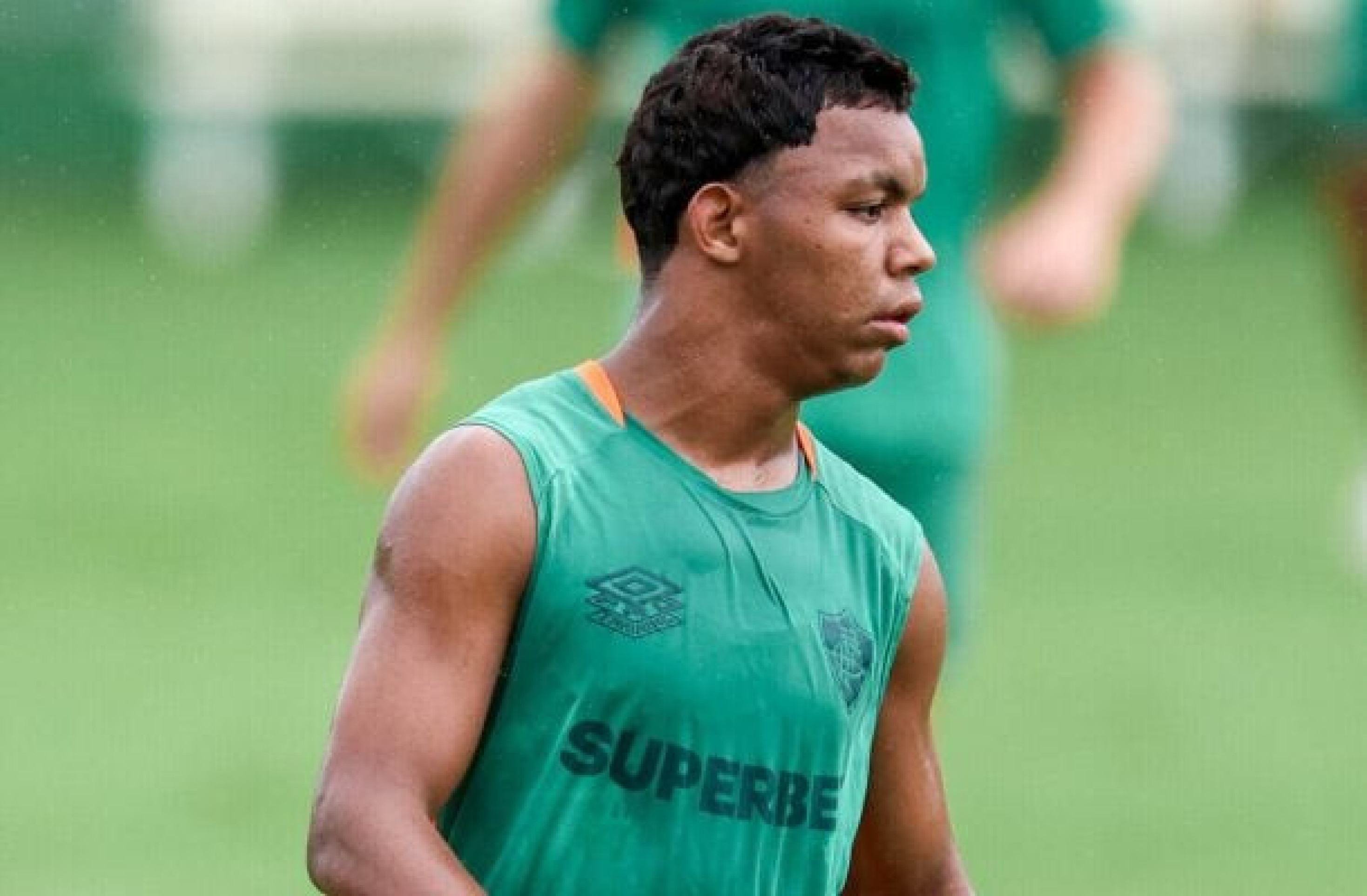 Fluminense leva 15 jogadores da base ao Chile