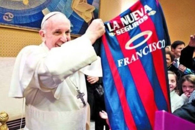Morre Papa Francisco, torcedor fiel do San Lorenzo, aos 88 anos - (crédito: Foto: Reprodução) Morre Papa Francisco, torcedor fiel do San Lorenzo, aos 88 anos - (crédito: Foto: Reprodução)