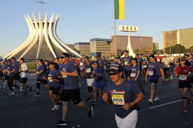  21/04/2025. Cr&eacute;dito: Minervino J&uacute;nior/CB/D.A Press. Brasil.  Brasilia - DF. Maratona Bras&iacute;lia 2025 