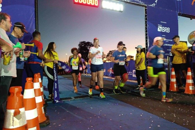 Maria Xavier participa pela primeira vez de uma meia-maratona. - (crédito: Ana Carolina Alves / CB/Dapress ) Maria Xavier participa pela primeira vez de uma meia-maratona. - (crédito: Ana Carolina Alves / CB/Dapress )