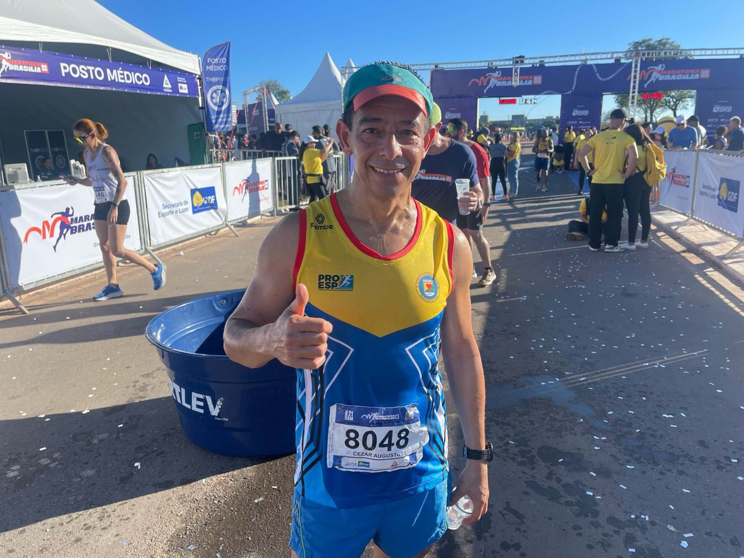 O ga&uacute;cho C&eacute;zar Augusto cruzou a linha de chegada ap&oacute;s 1h e 42 minutos de prova. 