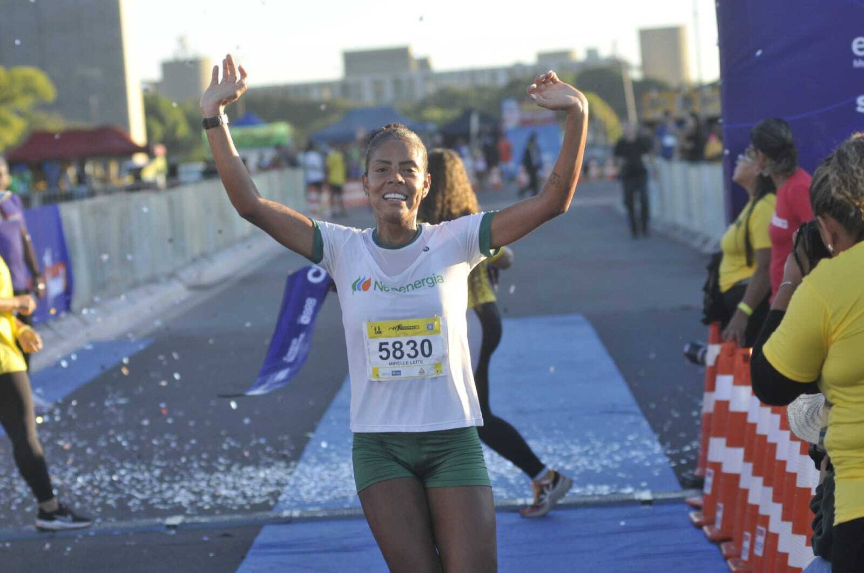 Maratona Brasília: Mirelle Leite conquista o pódio entre as mulheres no 5km