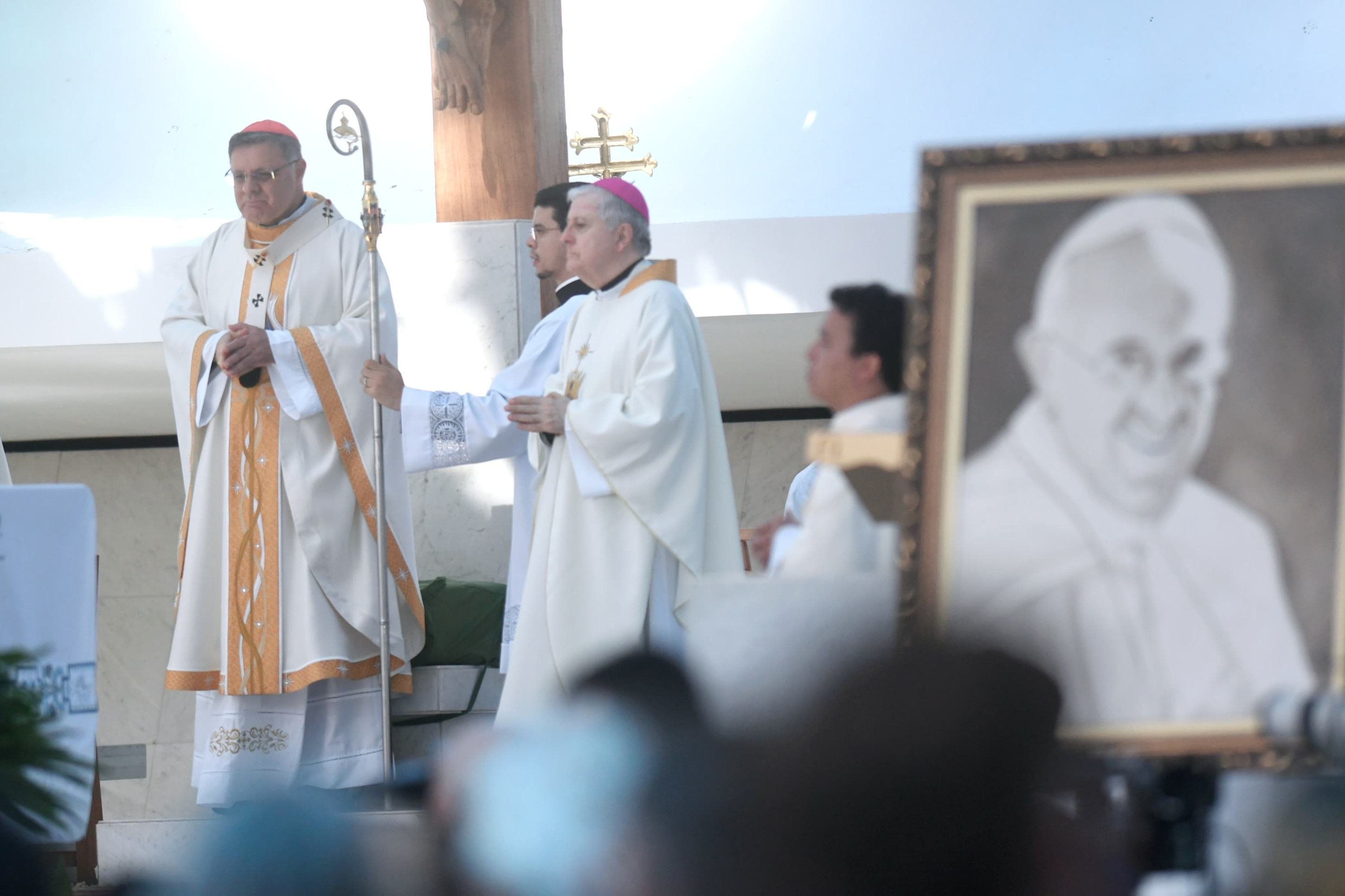 Celebração dos 65 anos de Brasília na Catedral e homenagem ao papa Francisco