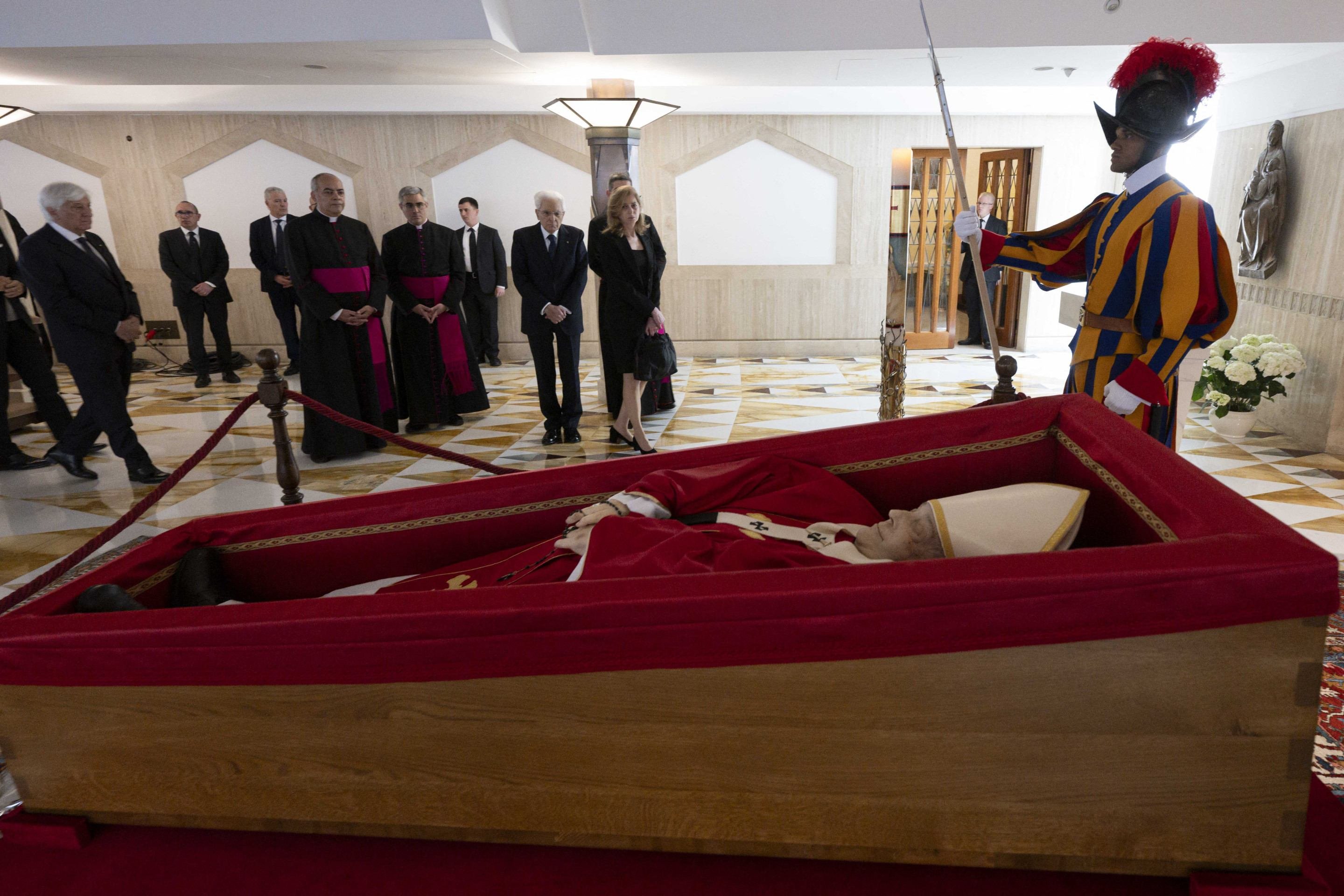 Das últimas horas do papa Francisco ao futuro incerto da Igreja Católica Das últimas horas do papa Francisco ao futuro incerto da Igreja Católica