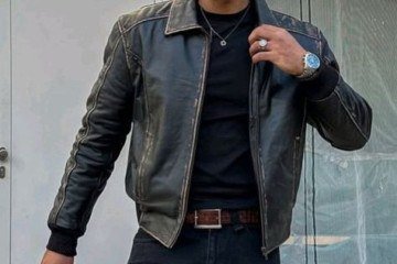 A calça flare pode ser usada tanto em eventos despojados quanto aqueles mais sérios