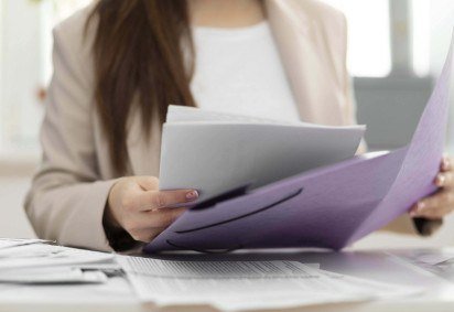 O número que, em 2019, era de 4,8 milhões, caiu para 2,4 milhões de jovens sem emprego no quarto trimestre de 2024 -  (crédito: Freepik)