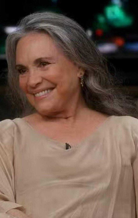 Regina Duarte quebra o silêncio sobre possível retorno às novelas da Globo -  (crédito: Observatorio dos Famosos)