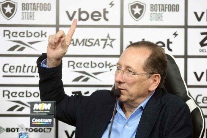 Textor elogia Renato Paiva, apesar do momento de irregular do Botafogo na temporada - (crédito: Foto: Vitor Silva/Botafogo) Textor elogia Renato Paiva, apesar do momento de irregular do Botafogo na temporada - (crédito: Foto: Vitor Silva/Botafogo)