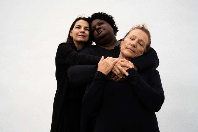 Gleide Firmino, Carmem Moretzsohn e Solange Ciani vivem as personagens de Baleias - (crédito: Pollyana Sá) Gleide Firmino, Carmem Moretzsohn e Solange Ciani vivem as personagens de Baleias - (crédito: Pollyana Sá)