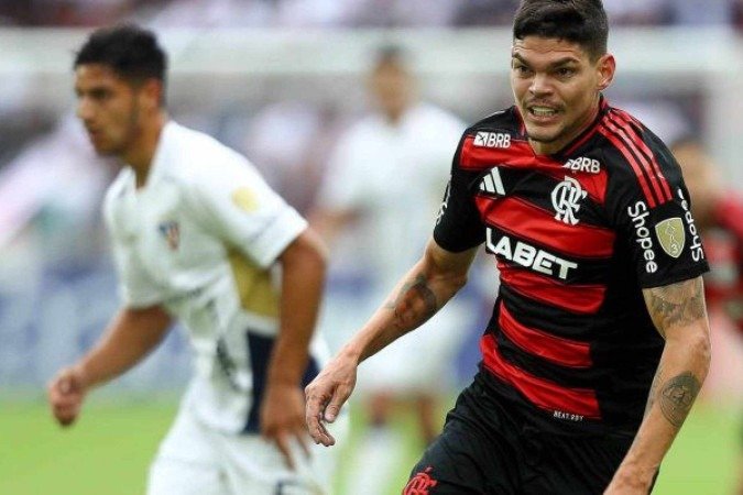 Ayrton Lucas em ação diante da LDU - (crédito: Foto: Gilvan de Souza/Flamengo) Ayrton Lucas em ação diante da LDU - (crédito: Foto: Gilvan de Souza/Flamengo)