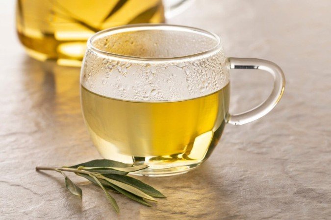 Chá de oliveira com limão (Imagem: Picture Partners | Shutterstock) -  (crédito: EdiCase)