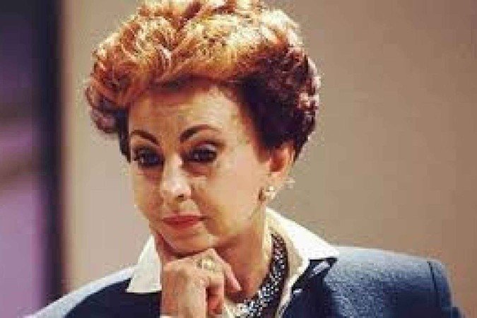 O cabelo de Odete Roitman na primeira versão é o que mais se diferencia dos outros. Marcante e icônico são as verdadeiras definições  -  (crédito: Reprodução/Internet )