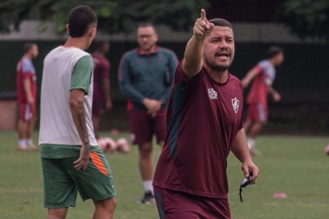 Técnico Felipe Canavan em treino na véspera do jogo do Fluminense contra o América-MG - (crédito: Foto: Leonardo Brasil/FFC) Técnico Felipe Canavan em treino na véspera do jogo do Fluminense contra o América-MG - (crédito: Foto: Leonardo Brasil/FFC)