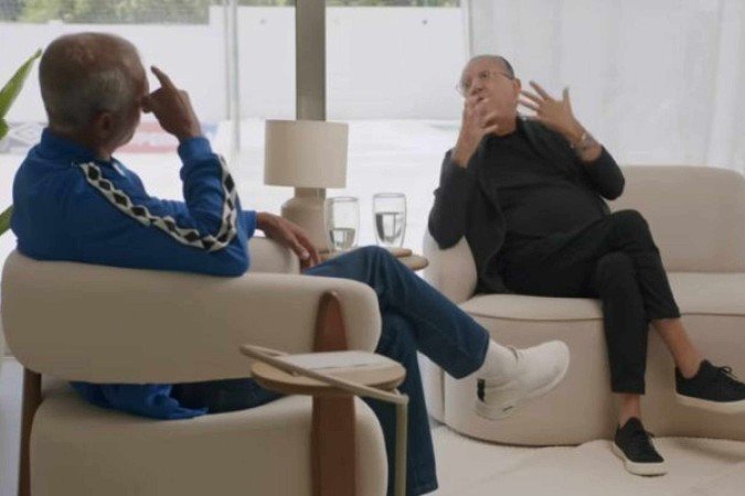 Galvão Bueno em entrevista à RomárioTV - (crédito: Reprodução / Romário TV) Galvão Bueno em entrevista à RomárioTV - (crédito: Reprodução / Romário TV)
