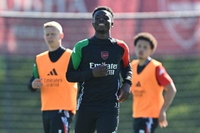 Jogadores do Arsenal durante treinamento da equipe -  (crédito: Foto: Divulgação)