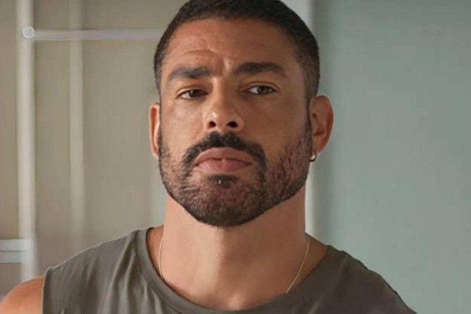 Cauã Reymond revela o que usa na axila para evitar mau cheiro - (crédito: Reprodução TV Globo) Cauã Reymond revela o que usa na axila para evitar mau cheiro - (crédito: Reprodução TV Globo)