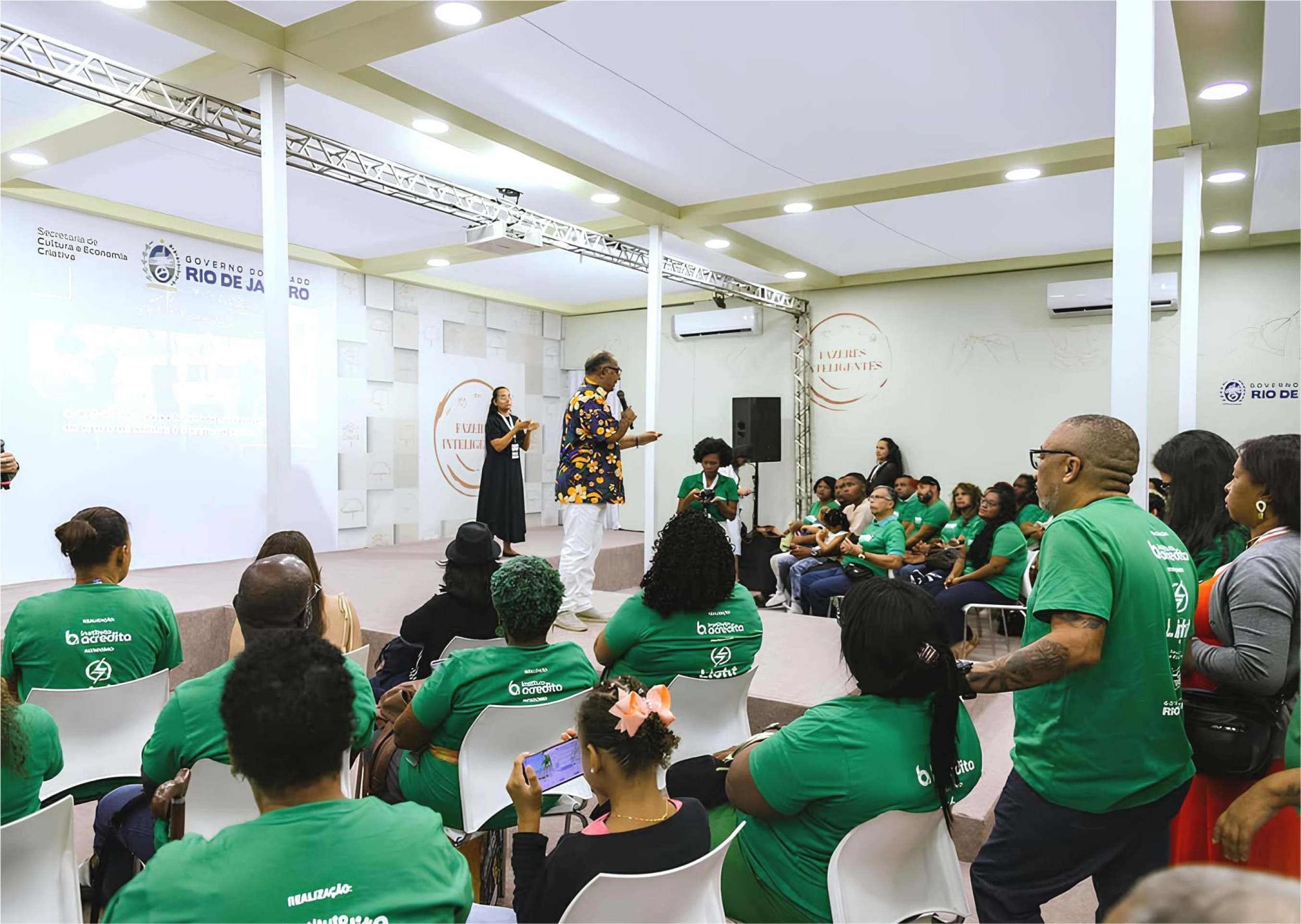 Empreendedores são certificados durante a Rio Artes -  (crédito: DINO)